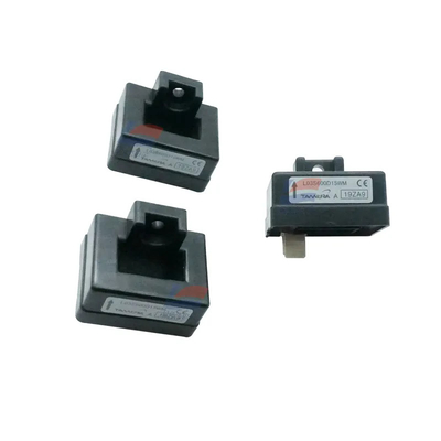 YJJ L03S600D15WM 10μs 20mA دو طرفه ± 1٪ 600A سنسور جریان هال در پایه نصب شده است