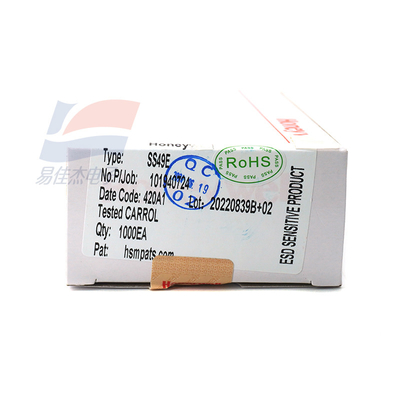 SS49E از طریق سوراخ نصب سنسور اثر هال فشرده 10 ولت ولتاژ تغذیه کار