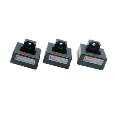YJJ L03S600D15WM 10μs 20mA دو طرفه ± 1٪ 600A سنسور جریان هال در پایه نصب شده است